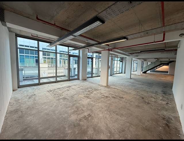 1,305M² OFFICE TO LET IN ROSEBANK